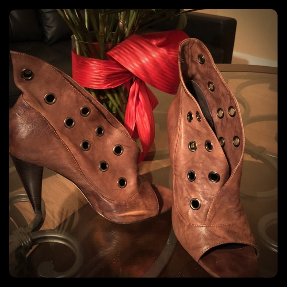 Ankle booties